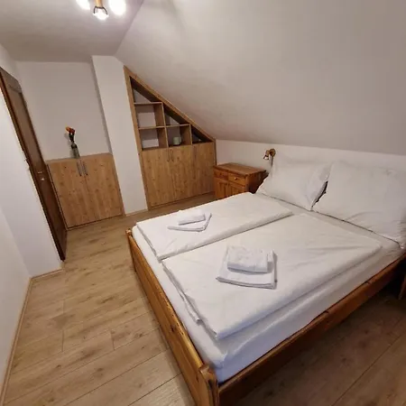 Dum 76 Holiday home